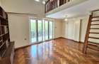 5 Bed Townhouse with En Suite at Convent Drive - 3