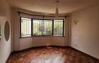 3 Bed Apartment with En Suite at Hatheru Road - 9