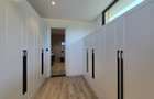 6 Bed Villa with En Suite in Lavington - 13