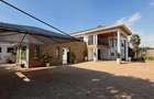 5 Bed House with En Suite in Runda - 1