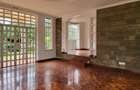5 Bed Townhouse with En Suite at Rosslyn - 11