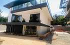 5 Bed Villa with En Suite at Jacaranda - 1