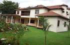 5 Bed House with En Suite at Flem Tree - 5