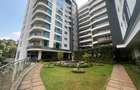 3 Bed Apartment with En Suite at Riverside - 1
