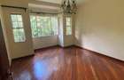5 Bed Townhouse with En Suite in Rosslyn - 9