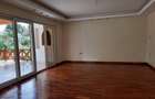 4 Bed Villa with En Suite in Lavington - 9