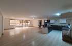 4 Bed Apartment with En Suite at Parklands - 1