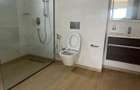 5 Bed Townhouse with En Suite in Kyuna - 11