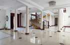 6 Bed House with En Suite in Nyari - 14