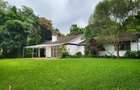 4 Bed House with En Suite at Crescent Road - 4