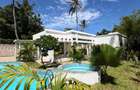 4 Bed House with En Suite at Watamu Beach - 17