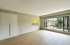5 Bed Villa with En Suite in Kyuna - 14