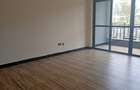 5 Bed House with En Suite in Garden Estate - 11