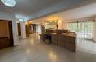5 Bed Villa at Rosslyn - 5