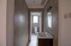 3 Bed Apartment with En Suite at Lavington - 8