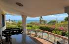 4 Bed Villa with En Suite at Bofa Beach - 2