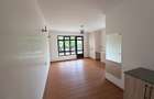 6 Bed House with En Suite in Runda - 16
