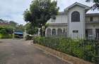 5 Bed Townhouse with En Suite at Off Convent Drive - 1