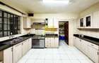 4 Bed Apartment with En Suite in Parklands - 5