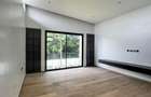 5 Bed Townhouse with Garden at Close To The Un Headquarters - 10