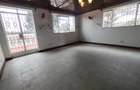 6 Bed House with En Suite in Garden Estate - 8