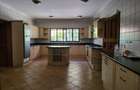 5 Bed House with En Suite in Runda - 3