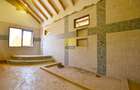 6 Bed House in Ridgeways - 6