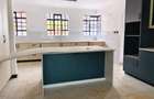 5 Bed Villa with En Suite in Ridgeways - 5