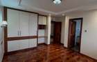 4 Bed Apartment with En Suite at Riverside Drive - 3