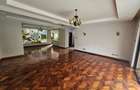 4 Bed Apartment with En Suite in Riverside - 5