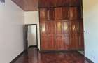 5 Bed House with En Suite in Runda - 11