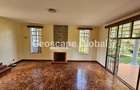 4 Bed House with En Suite in Nyari - 5