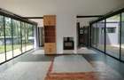 4 Bed House with En Suite at Hill View - 2