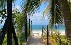 3 Bed Villa with En Suite in Bofa - 2