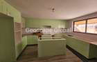 5 Bed House with En Suite in Rosslyn - 4