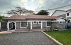 4 Bed House with En Suite at Karen End - 2