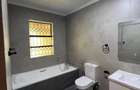 5 Bed House with En Suite in Runda - 17
