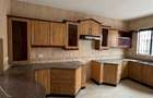 4 Bed Townhouse with En Suite in Spring Valley - 2