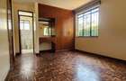 5 Bed House with En Suite in Mountain View - 4