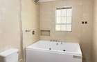 5 Bed Villa with En Suite in Rosslyn - 14