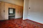 5 Bed Townhouse with En Suite in Lavington - 18