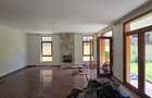 5 Bed Townhouse with En Suite at Lavington Off Convent Drive - 13