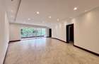 4 Bed Apartment with En Suite at Parklands - 5