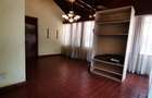3 Bed House with En Suite at Lavington - 6