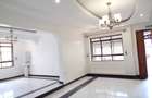7 Bed House with En Suite at Hillcrest Road - 2