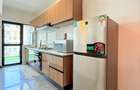 Serviced 2 Bed Apartment with En Suite in Riverside - 12