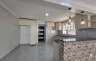 3 Bed House with En Suite at Eastern Bypass - 8