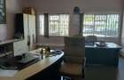 27,000 ft² Warehouse in Industrial Area - 3