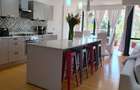 Furnished 3 Bed Apartment with En Suite in Spring Valley - 14