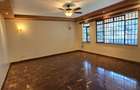 5 Bed House with En Suite at Redhil Road - 15